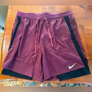 Men’s Nike Stride Running Shorts 5 in